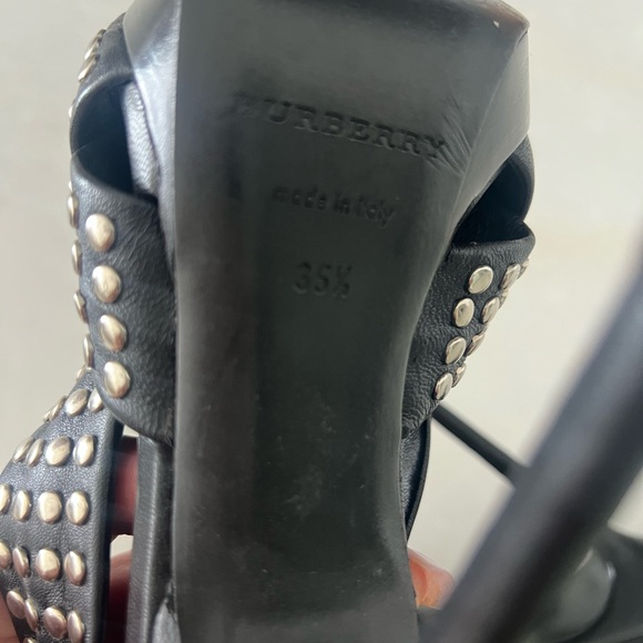 Burberry gentle used heels with silver studs - Picture 7 of 8